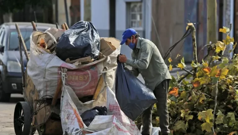 Ingresos Familiares: ¿ Cuál es El umbral para evitar la pobreza en Argentina?