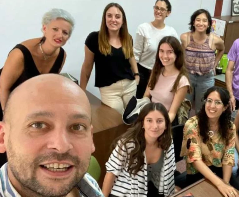 la facultad de psicología asesora sobre la pubertad a preadolescentes