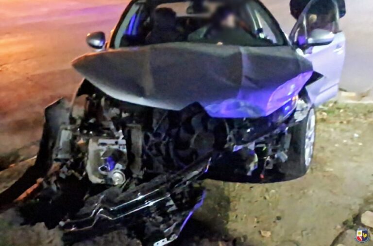 Villa Mercedes: un fiuncionario judicial manejó en contramano y con más de 2 gramos de alcohol en sangre y chocó a una camioneta