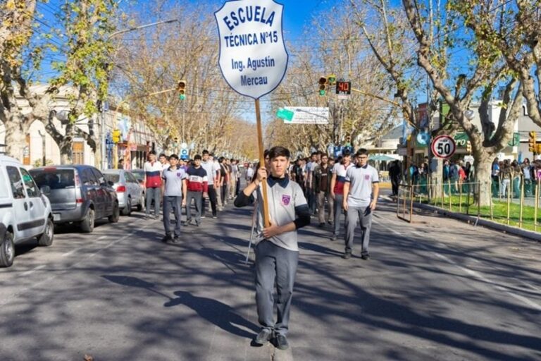 Villa Mercedes se prepara para el tradicional desfile del 9 de julio