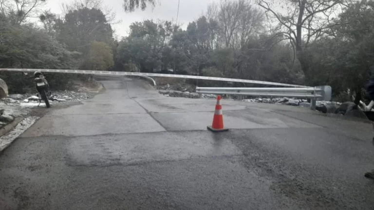 Cerraron el camino al Mirador por nieve acumulada