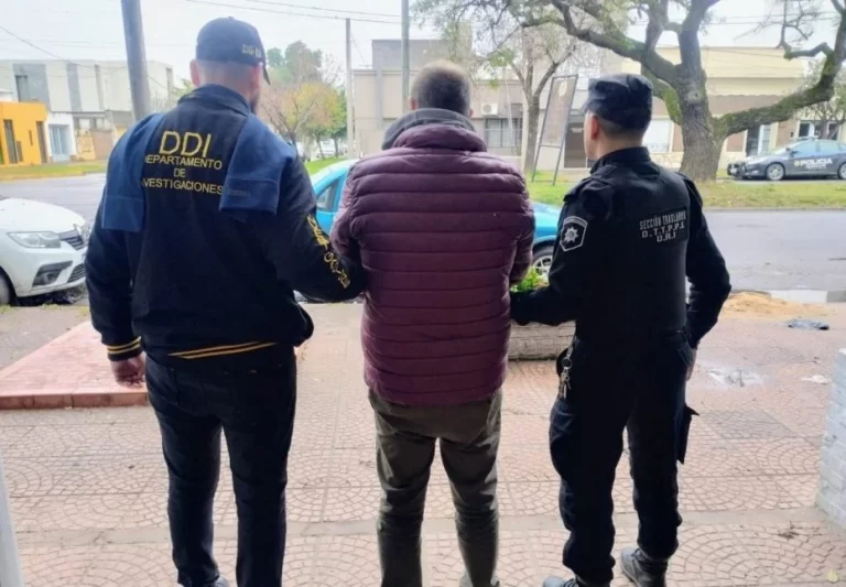 Detuvieron en Santa Fe a un hombre con pedido de captura por haber estafado una concesionaria en Villa Mercedes