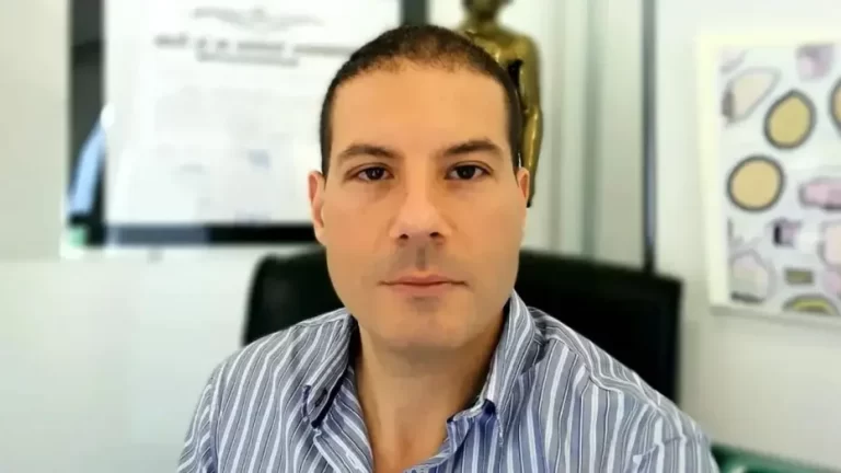 El urólogo que abusó de 14 pacientes fue condenado a 20 años de prisión