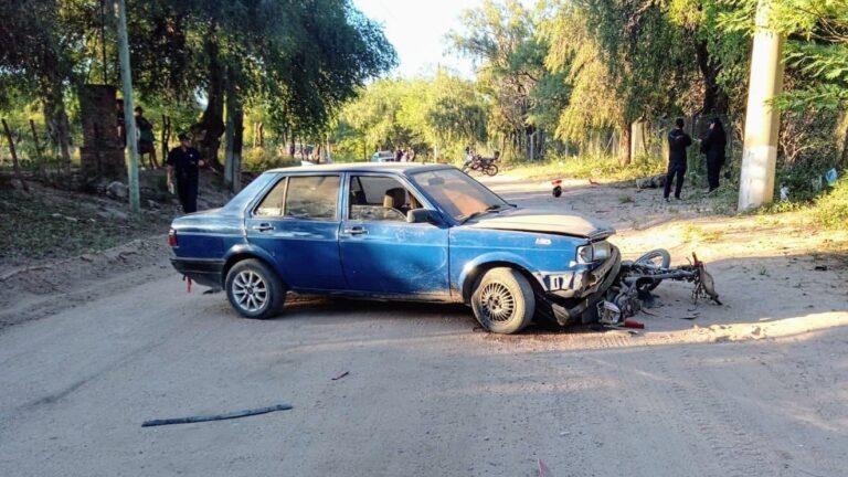Un conductor ebrio evadió el control policial y provocó la muerte de una motociclista
