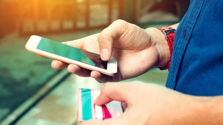 Villa Mercedes: Le depositaron $510 millones por error y la acusan de estafa