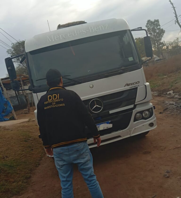 Recuperaron un camión robado en Villa Mercedes: Lo encontraron en el Barrio San José