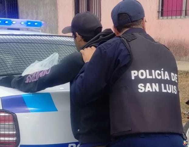 Un hombre fue demorado tras agredir a otro con un machete en Villa Mercedes