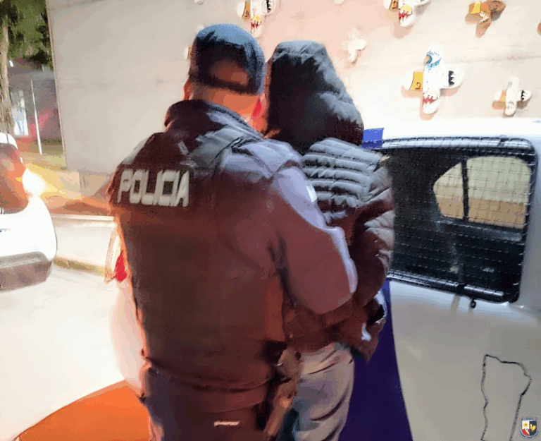 Detienen a un hombre por intentar robar un auto en Villa Mercedes