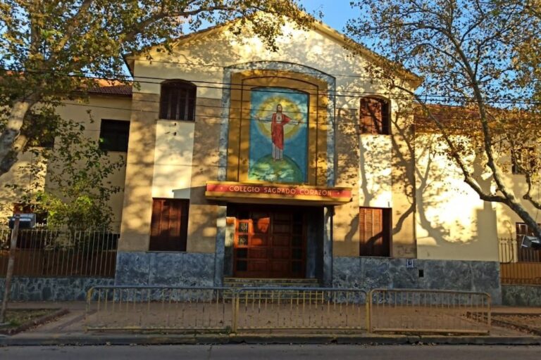 Padres de alumnos del Colegio Sagrado Corazón denuncian sanciones colectivas “injustas”