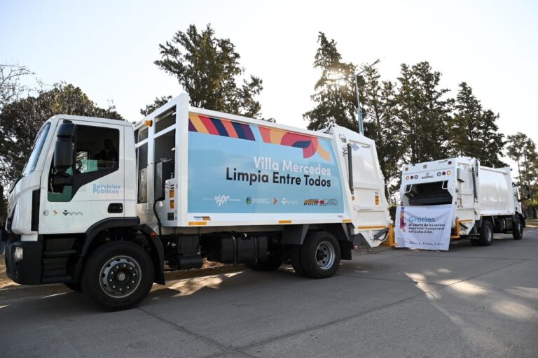 Villa Mercedes suma maquinaria y vehículos para mejorar los servicios públicos