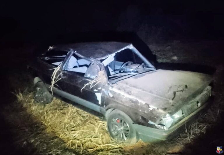 Un hombre resultó herido tras volcar con su auto en la Ruta Nacional 146