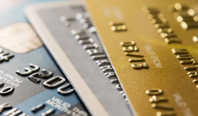 Datos oficiales: Crece la cantidad de argentinos que no pagan la tarjeta de crédito