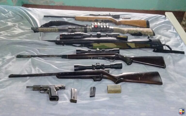 Allanamiento en zona rural: hallaron arsenal y un carro para traslado de ganado