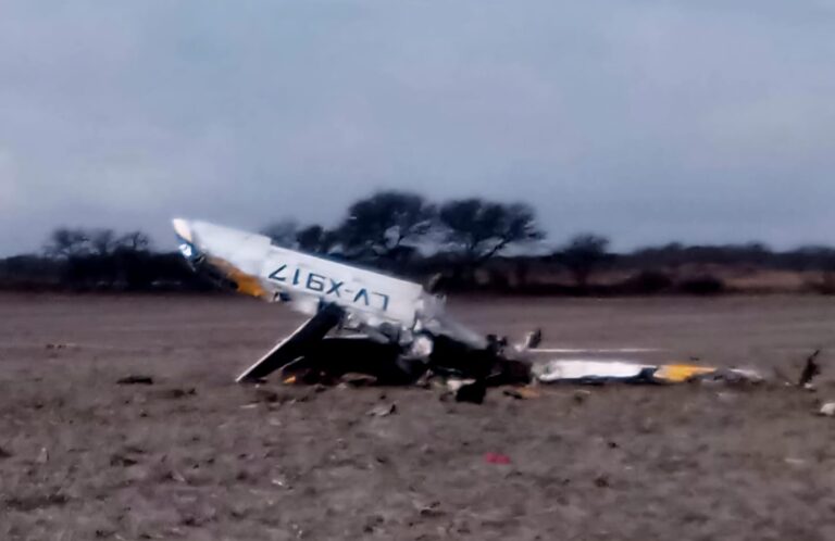 Accidente aéreo cerca de Villa Mercedes: el piloto falleció tras la caída de la avioneta