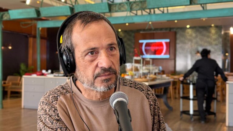 Atención en jaque: quién controla tu realidad