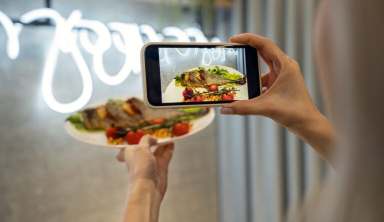 Del plato al feed: cómo conquistar al cliente con imágenes