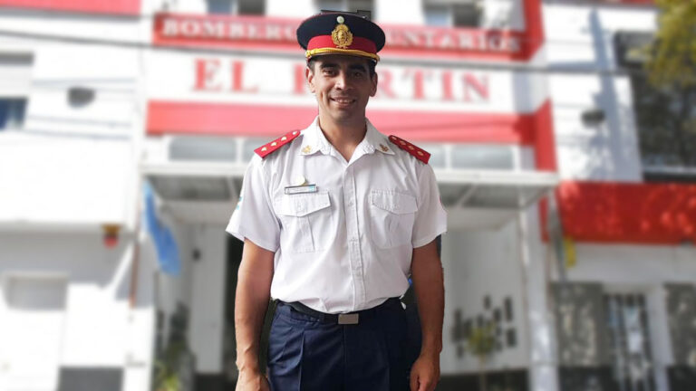 Sebastián Tula asumió como jefe de Bomberos “El Fortín” en medio de denuncias