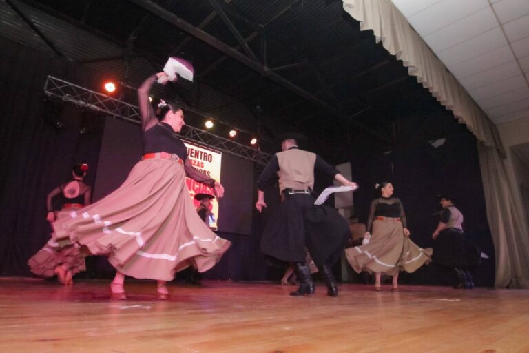 Villa Mercedes vivió una jornada de tradición con el “Encuentro de Danzas Folclóricas”