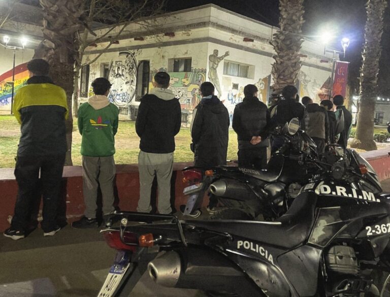 Villa Mercedes: Demoraron a diez menores por disturbios en la Plaza del Mercado