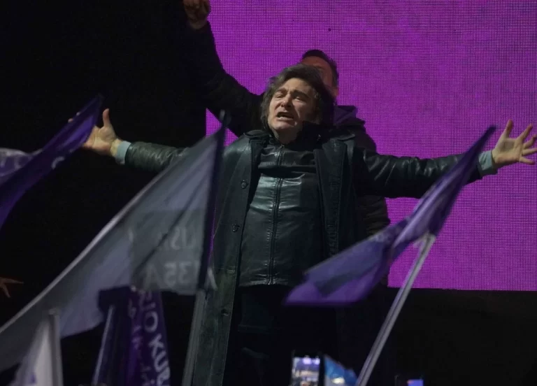 Milei cerró la campaña en Moreno con duras críticas y un megaoperativo de seguridad
