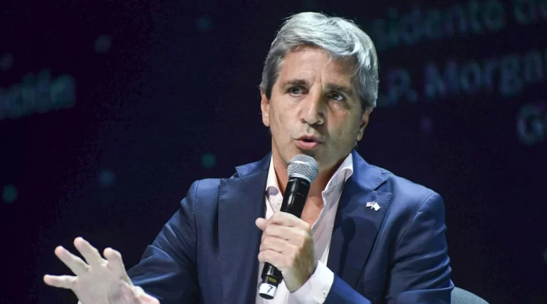 Deuda: El Gobierno busca cubrir vencimientos con un nuevo bono en dólares