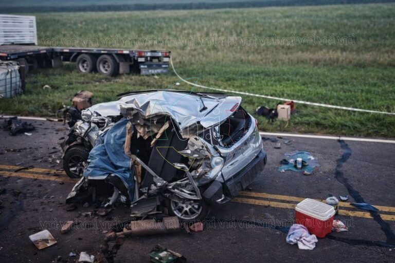 Tragedia en la ruta 188: dos mujeres murieron tras un choque frontal