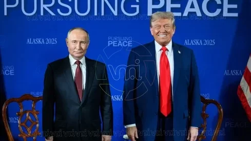 Trump confirmó una charla “muy productiva” con Putin antes de reunirse con Zelensky