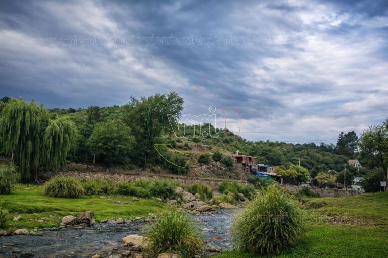 Noche violenta en El Trapiche:  Un hombre fue asesinado a balazos en una plaza